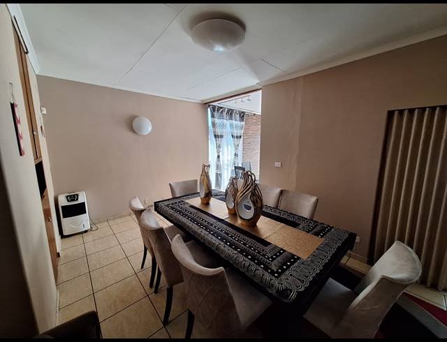 4 BEDROOM HOUSE FOR SALE IN VANDERBIJLPARK SW 5